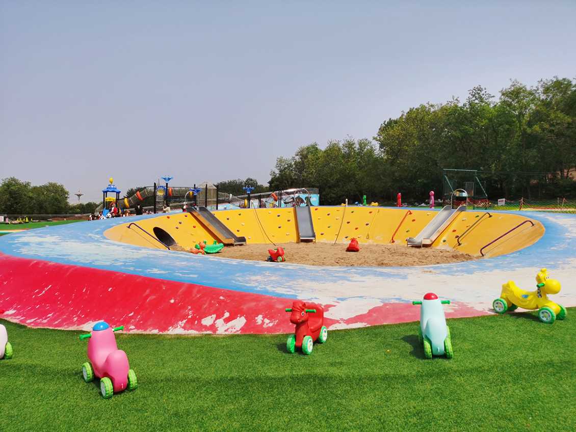 通辽非标无动力游乐设备：探索无限